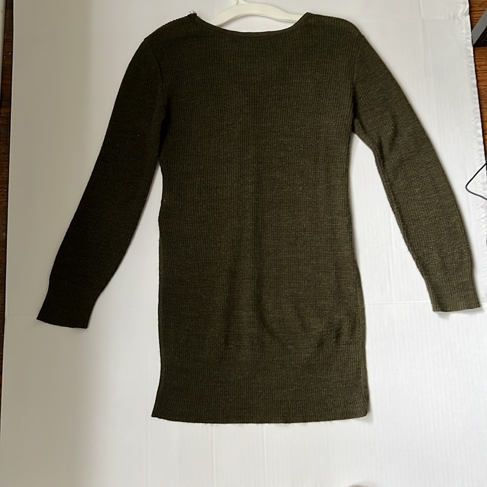 Sweater - Picture 2 of 2